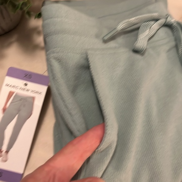 NWT Disney Micky Mouse Capri Pajama Set & Marc New York Ribbed Joggers Sz XS - Picture 4 of 13